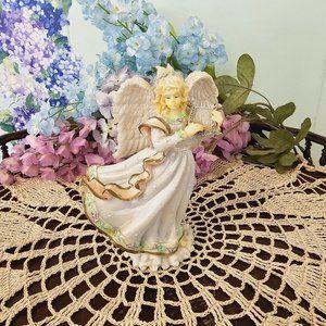 Vintage Angel with Harp & Flowing Gown Figurine, Avery Creations